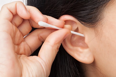 Как проводят лечение отита уха?